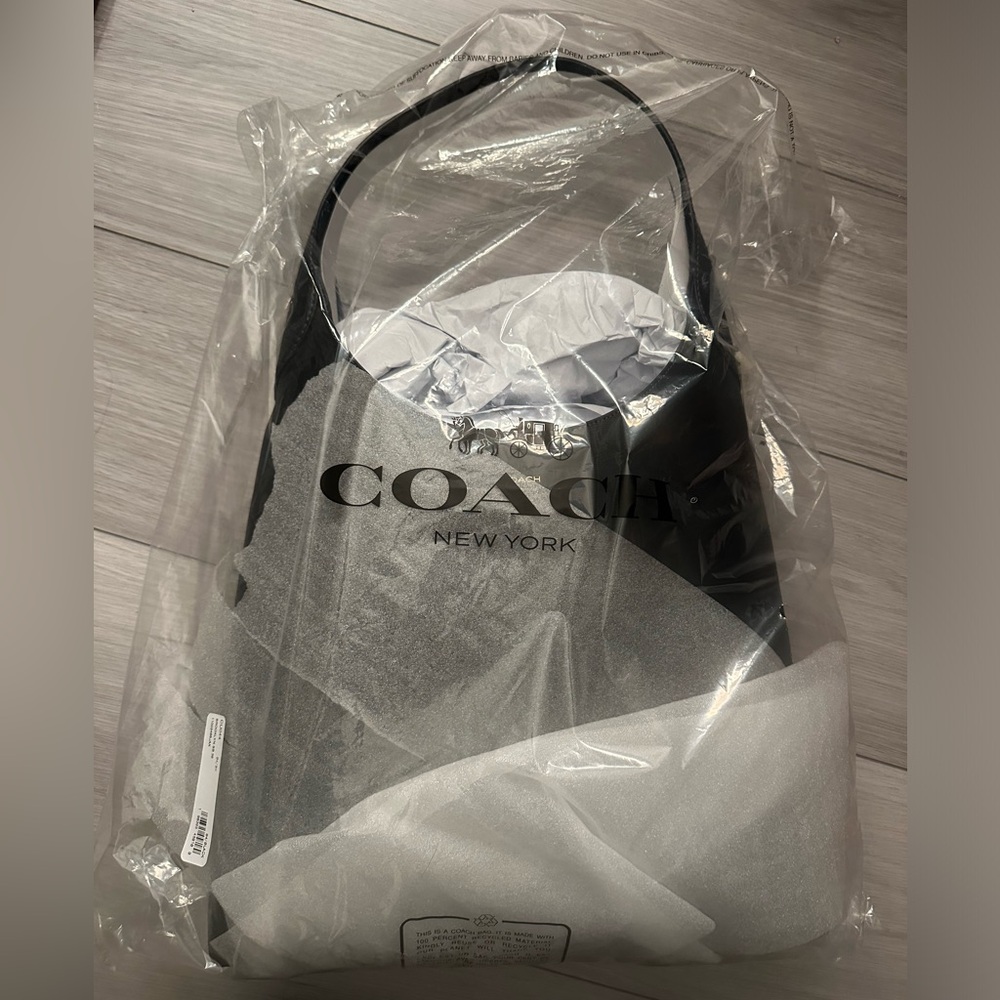 BRAND NEW WITH TAGS Black Coach Brooklyn Shoulder Bag